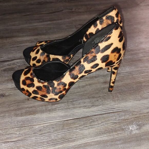 Nine West Expensive Pon Peep Toe Classic Sexy Pump  Sz 8.5 - Picture 3 of 6